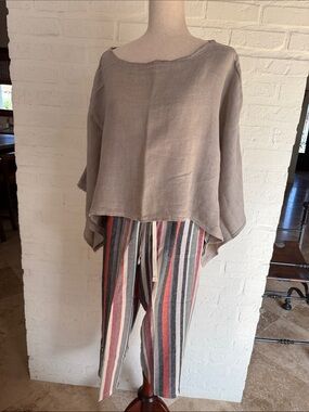 Boxy Taupe Top with Striped Linen Drawstring Pants